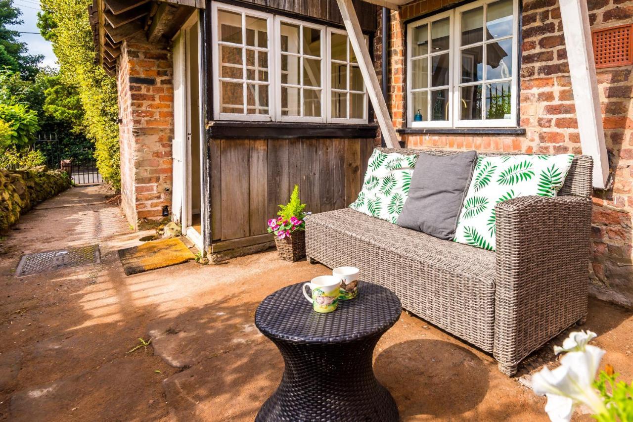 Cheshire Countryside, Delamere Forest, Family Retreat Rose Cottage Kelsall Exteriör bild