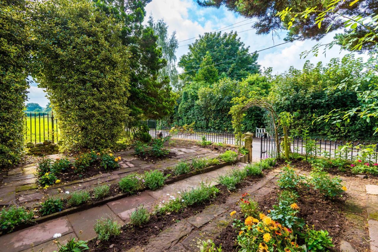 Cheshire Countryside, Delamere Forest, Family Retreat Rose Cottage Kelsall Exteriör bild